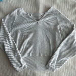 American Eagle Light Sweater